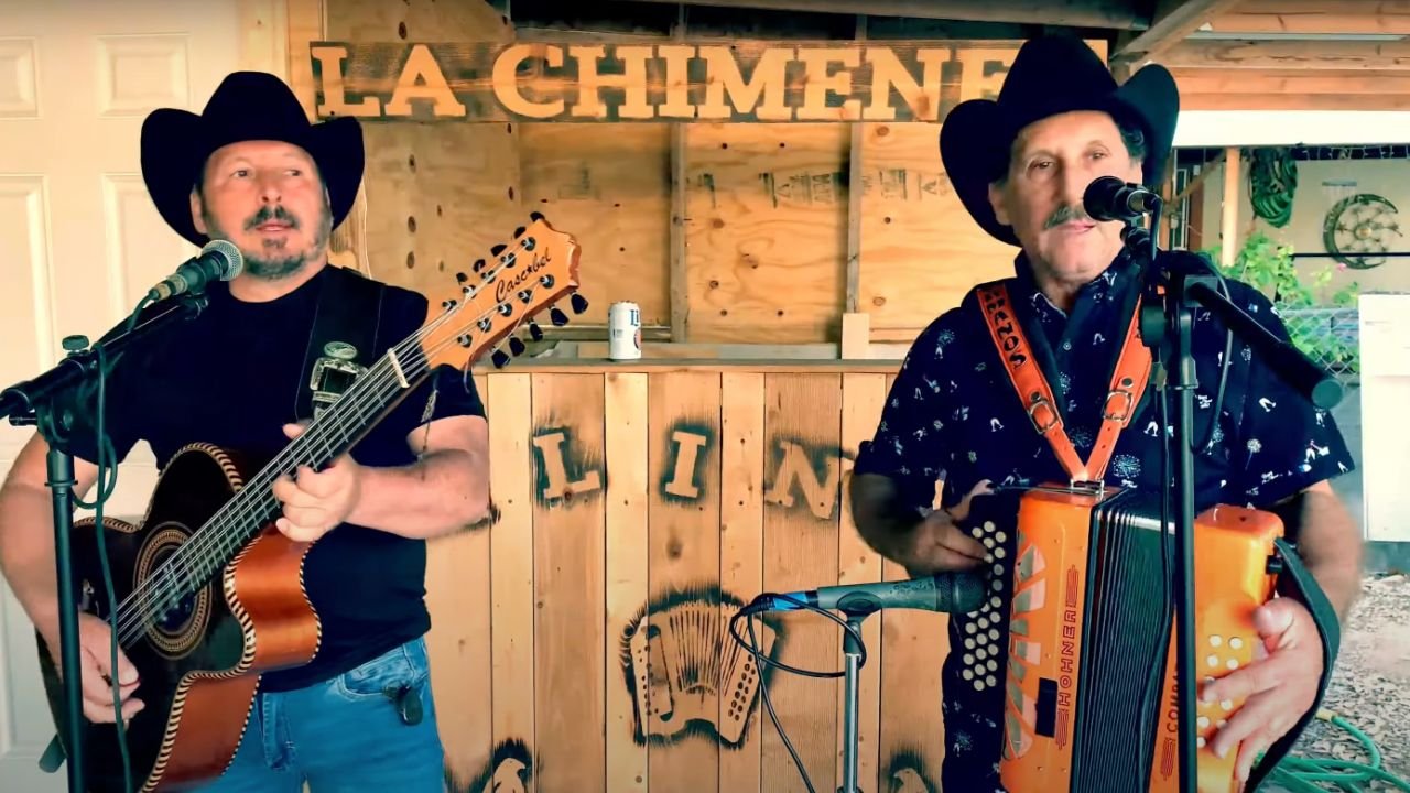 Los Hermanos Salinas: foto 2 de 4