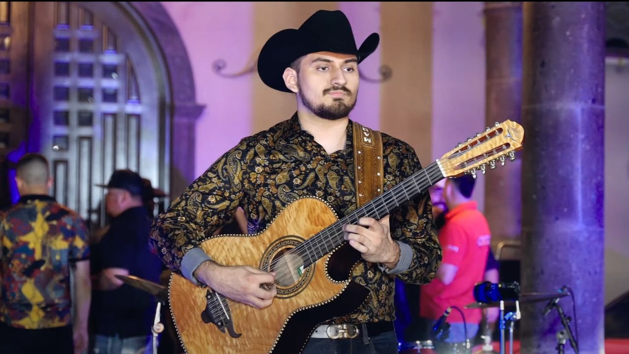 Elvis Javier y su Grupo Norteño: foto 5 de 9