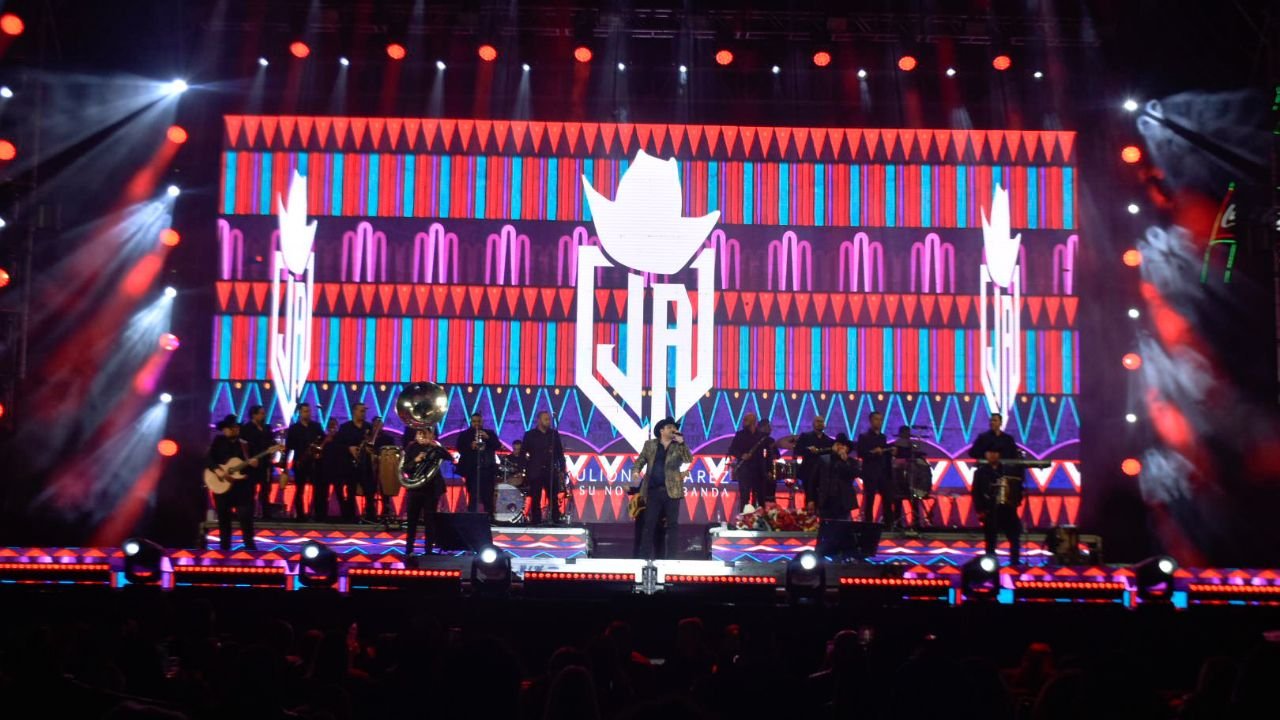Julión Álvarez y su Norteño Banda: foto 1 de 4