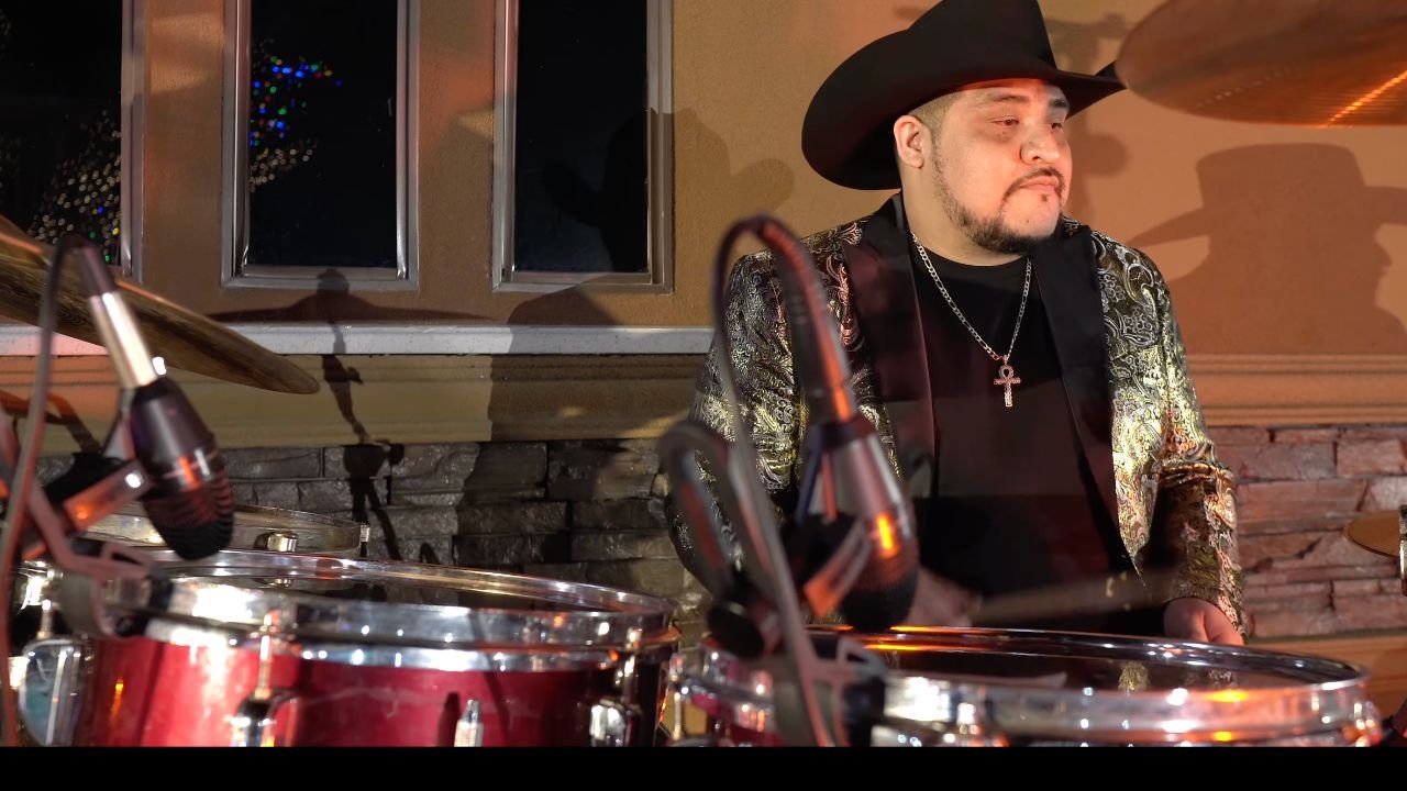Elvis Javier y su Grupo Norteño: foto 5 de 7