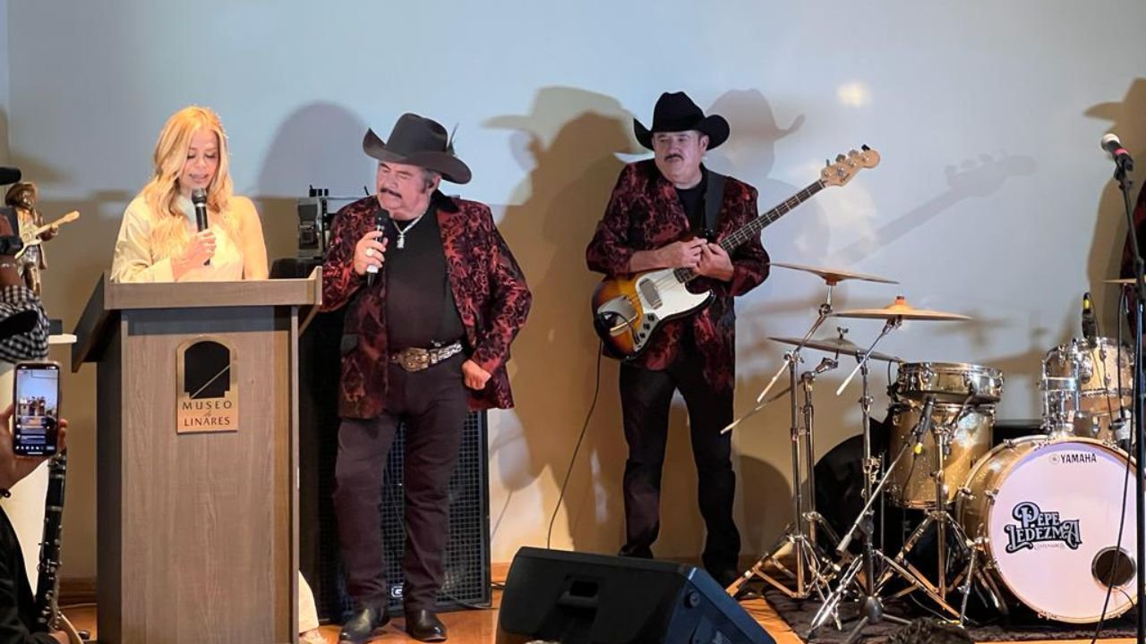 Eliseo Robles: foto 1 de 10